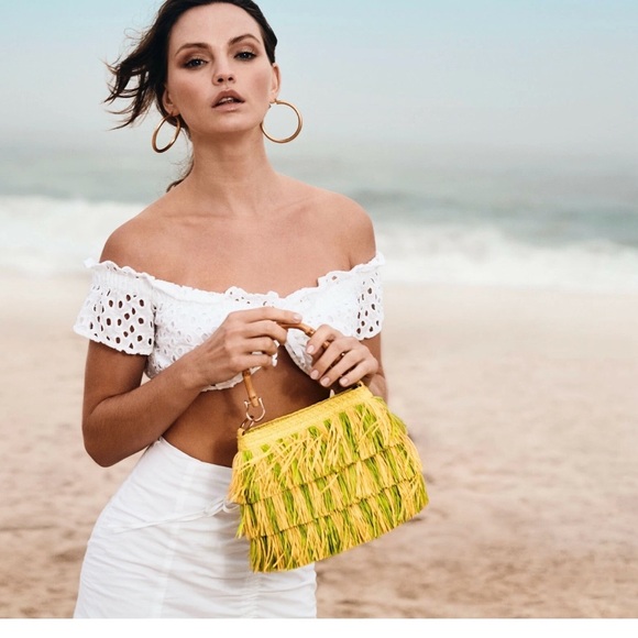 Eric Javits Handbags - ERIC JAVITS L’il MAMBO RAFFIA FRINGE BAMBOO HANDLE HANDBAG CHARTREUSE